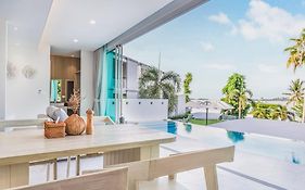 Replay Pool Villa